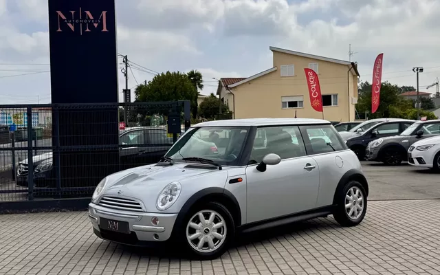 MINI 3 Portas One D
