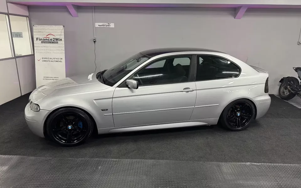 BMW 320