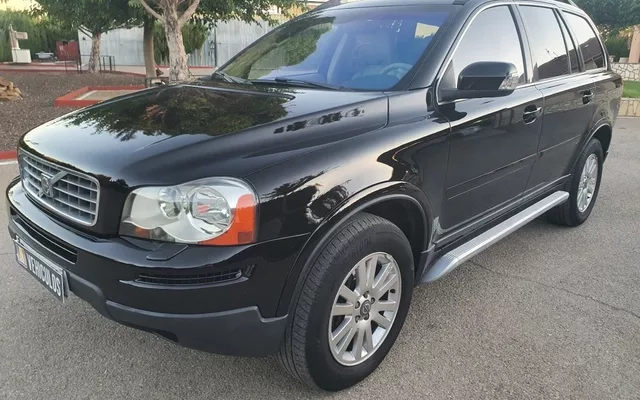 VOLVO XC90 XC90 D5 Momentum Geartronic 185