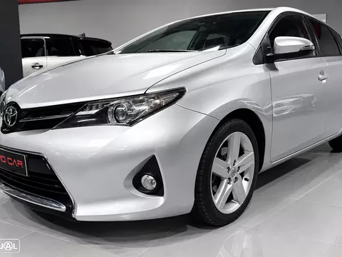 Toyota Auris 1.4 D-4D Exclusive+Navi