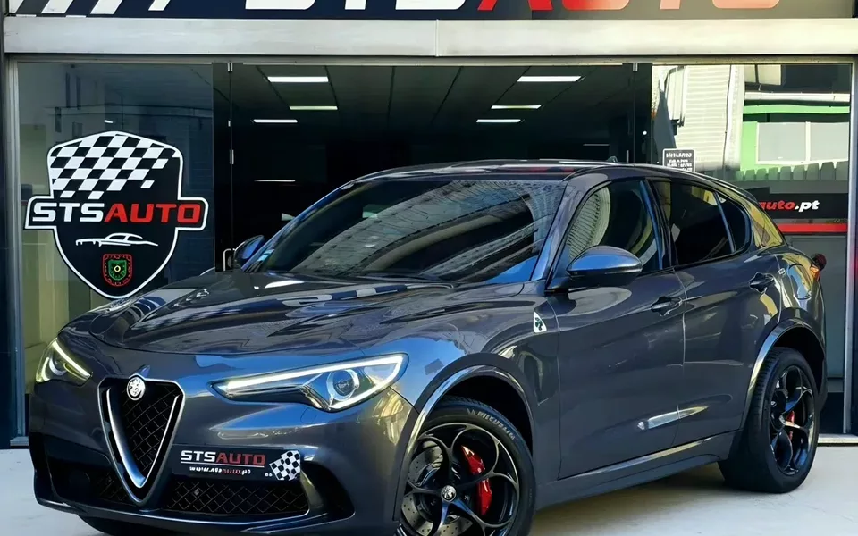 Alfa Romeo Stelvio V6 2.9 Bi-Turbo AT8-Q4 Quadrifoglio