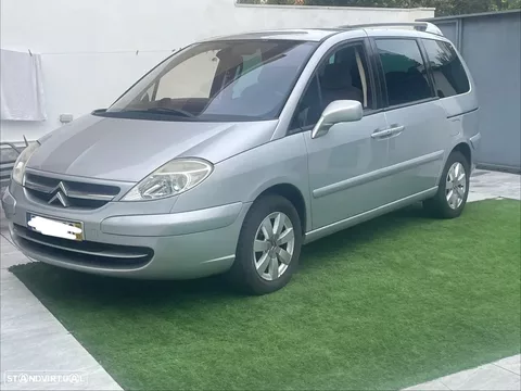 Citroën C8