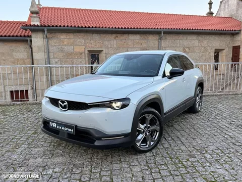 Mazda MX-30 e-SKYACTIV Advantage+Modern Confidence