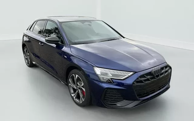 Audi A3 SPORTBACK NOUVELLE 45 TFSI E HYBRIDE RECHARGEABLE 272 S TRONIC 6 S LINE Zéro km immatriculé