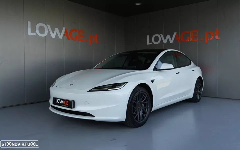 Tesla Model 3 Tração Traseira