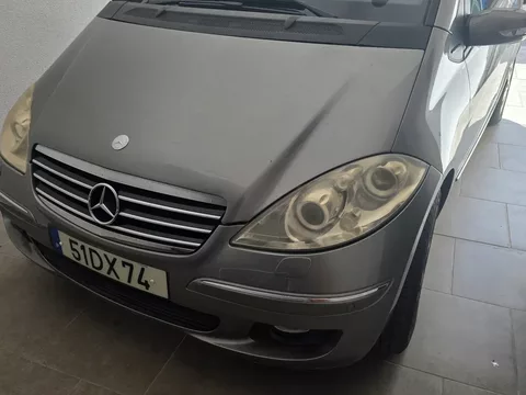 Mercedes-Benz A 200