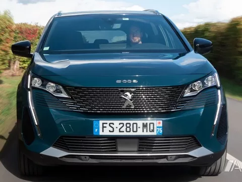 PEUGEOT 5008 SUV 5008 1.2 PureTech S&S Allure 130 EAT8