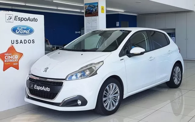 Peugeot 208 1.2 PureTech Signature