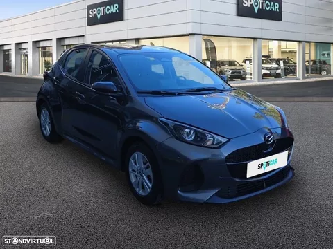 Mazda 2 1.5 L Hybrid VVT-i Centre-Line