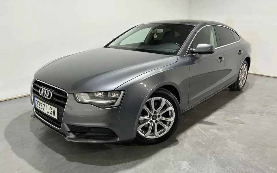 AUDI A5 2.0 Tdi 136 cv - 14898€ en Almendralejo