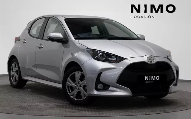 TOYOTA Yaris Yaris 120H 1.5 Active Plus