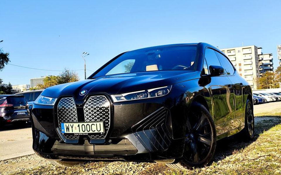 BMW IX 2023