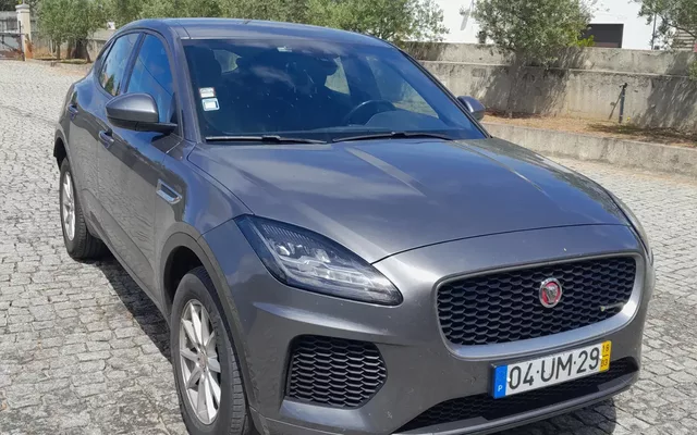 Jaguar E-Pace 2.0 i4D R-Dynamic