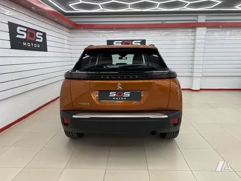 PEUGEOT 2008 2008 1.5BlueHDi S&S Allure 100 - 14995€ en Sevilla