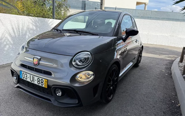 Abarth 595 1.4 T-Jet Pista