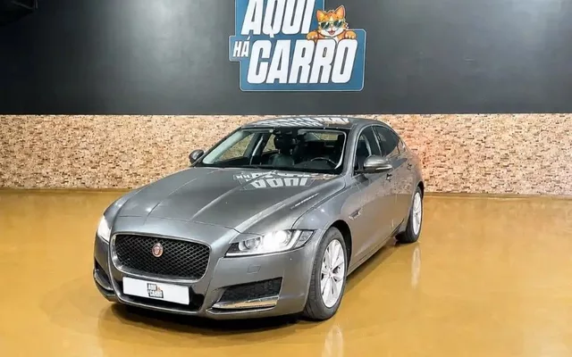 Jaguar XF