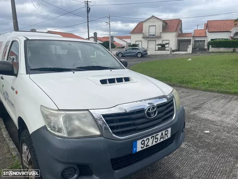 Toyota Hilux 2.5 D-4D 4WD CE CM+AC