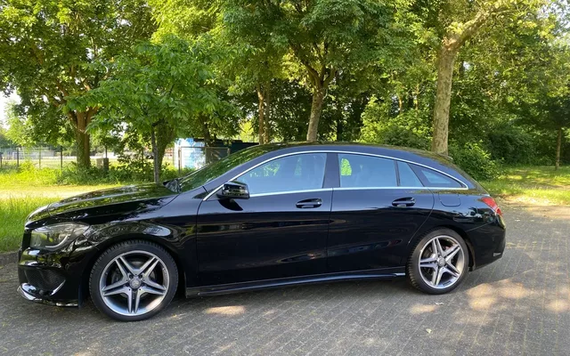 Mercedes-Benz CLA 200