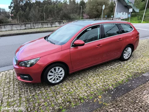 Peugeot 308 SW PureTech 130 Allure