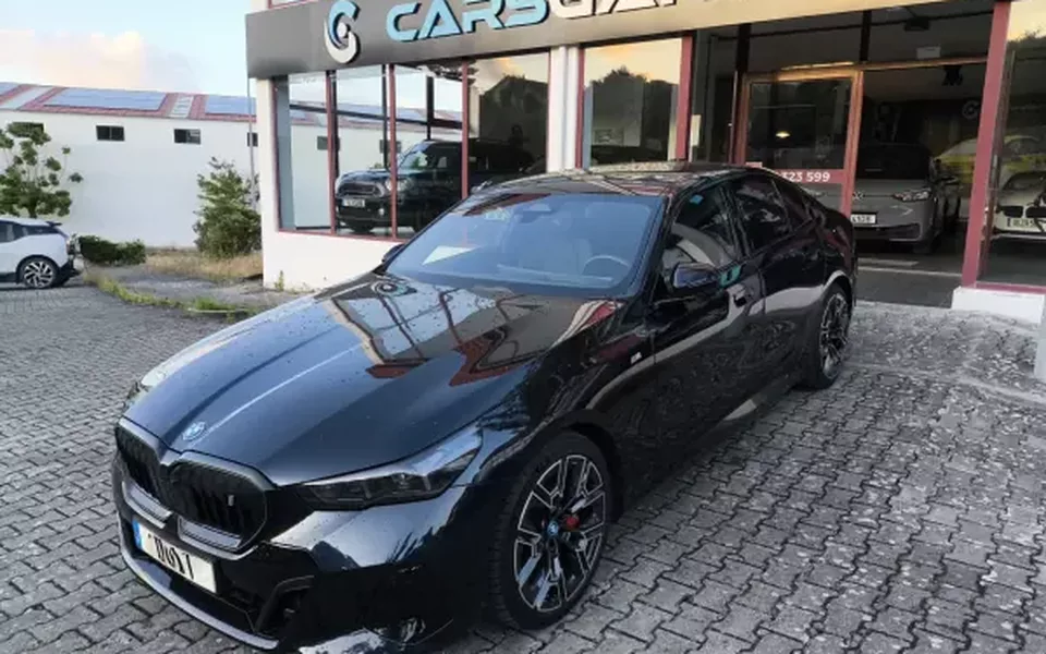BMW i5 2024 eDrive40 Pack Desportivo M Pro