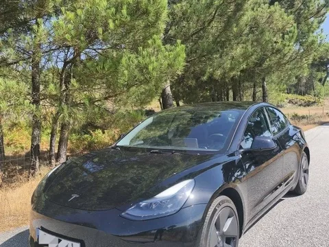 Tesla Model 3 Long Range RWD