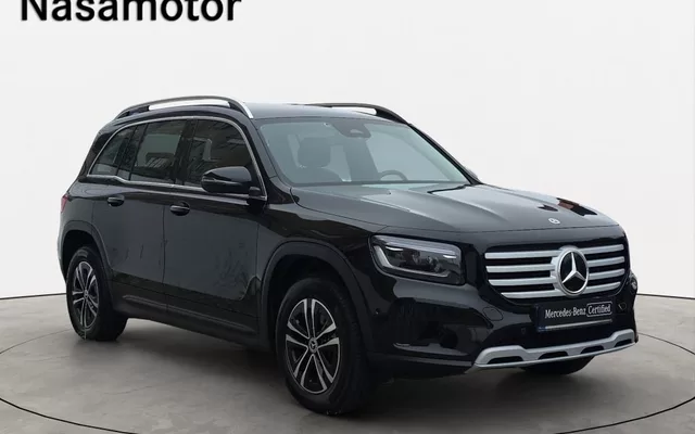 Mercedes-Benz GLB 180