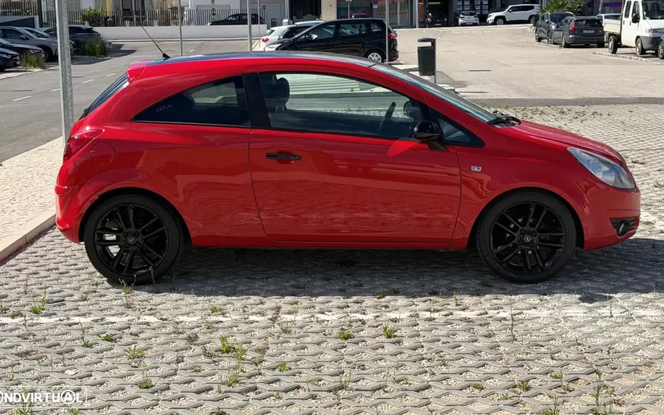 Opel Corsa 1.2 Black Edition