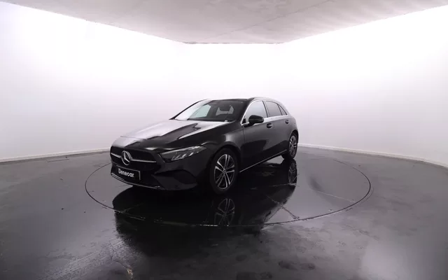 Mercedes-Benz Classe A - 200 Progressive Advanced Cx. Aut. / Vidros Escurecidos