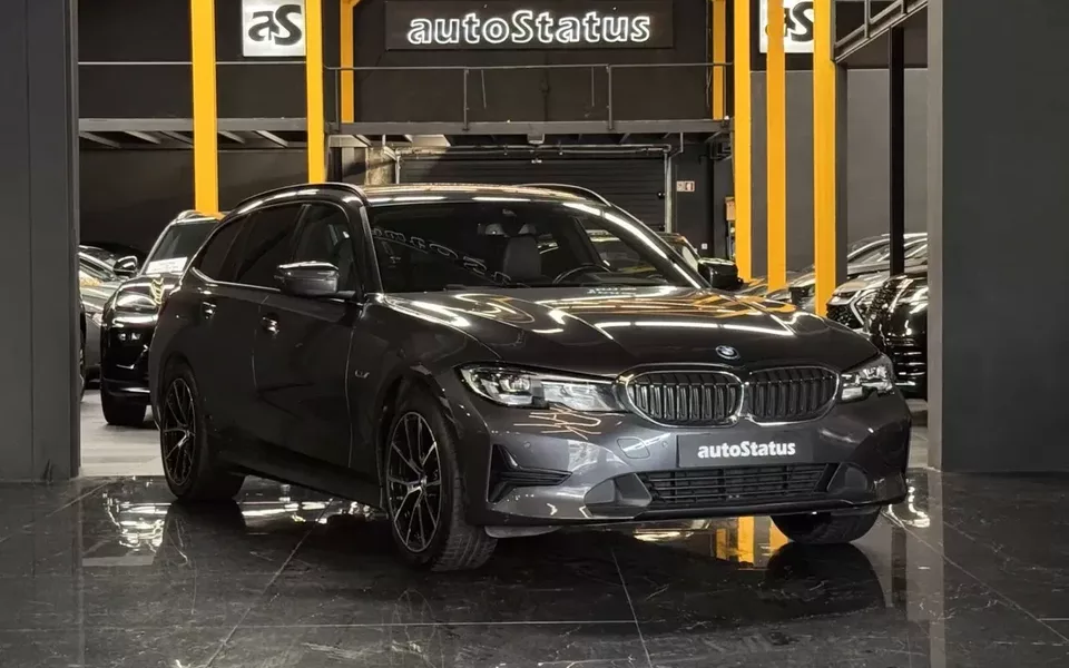 BMW 320