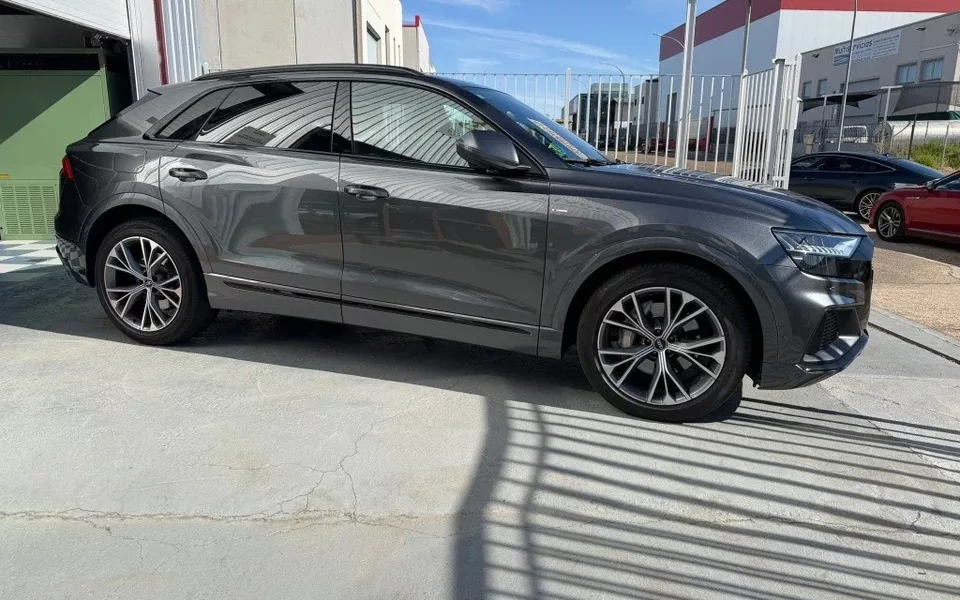 AUDI Q8 Q8 50 TDI S line quattro tiptronic