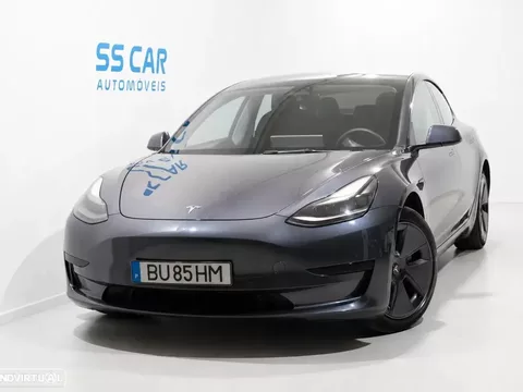Tesla Model 3 Tração Traseira