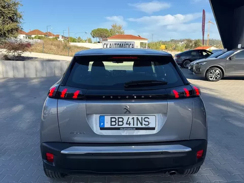 Peugeot 2008 1.5 BlueHDi Active Pack EAT8