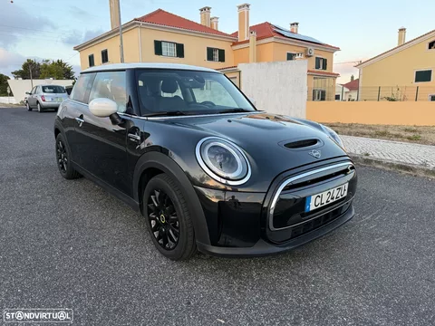 MINI 3 Portas Cooper SE Camden Edition