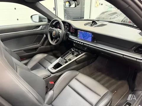 PORSCHE 911 911 Carrera 4S