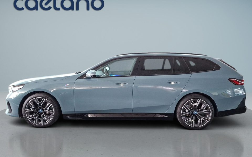 BMW i5