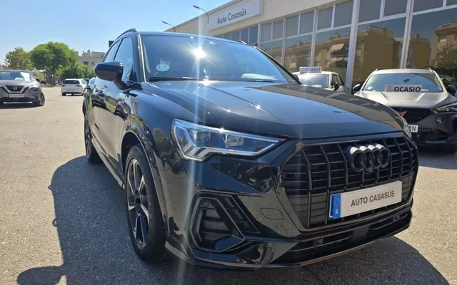 AUDI Q3 Q3 35 TFSI Black line S tronic