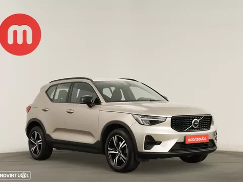 Volvo XC 40 1.5 T2 Plus Dark Auto