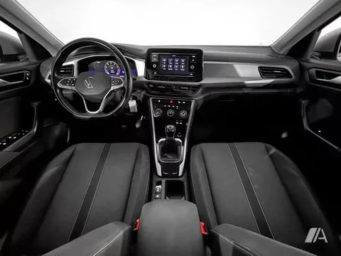 VOLKSWAGEN T-Roc Nuevo Connect 1.0 TSI 81 kW (110CV) SG6 (D113CX12)