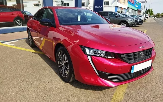 PEUGEOT 508 508 Hybrid 225 Allure Pack e-EAT8