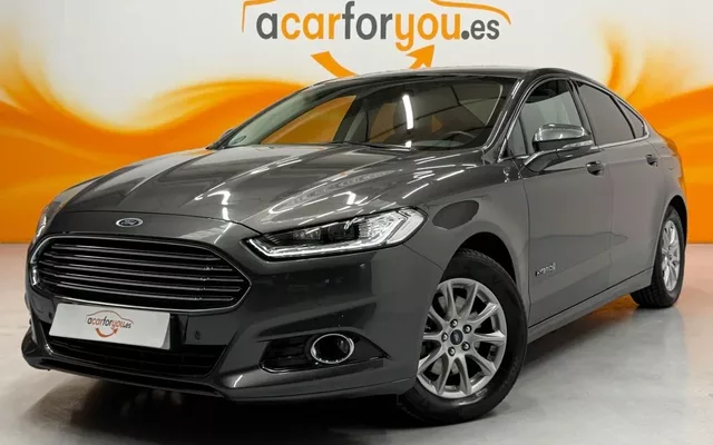 FORD Mondeo Mondeo Sedán 2.0 HEV Titanium