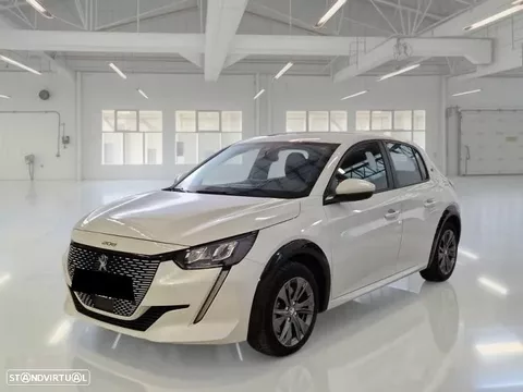 Peugeot e-208