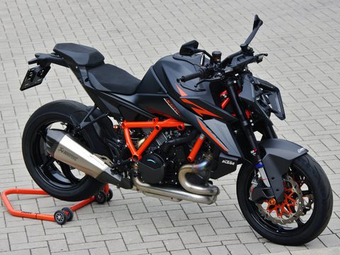 KTM 1390 Super Duke R EVO