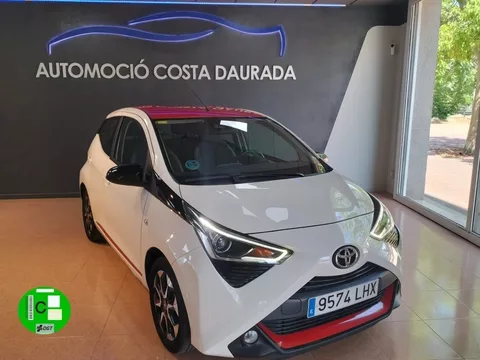 TOYOTA Aygo Aygo 70 x-play