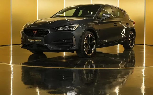 Cupra Leon 1.4 e-Hybrid MID DSG