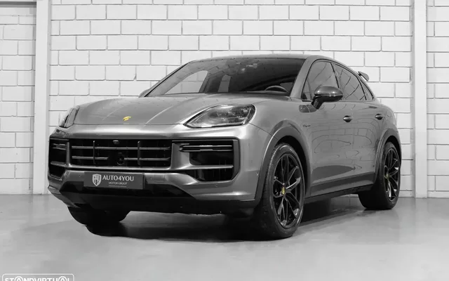 Porsche Cayenne Coupé Turbo E-Hybrid Pacote GT