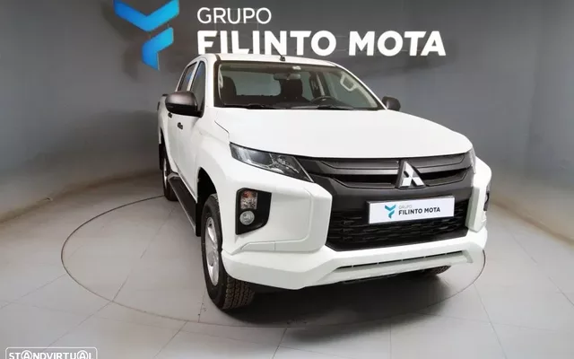 Mitsubishi L200 2.3 DI-D CD Invite 4WD