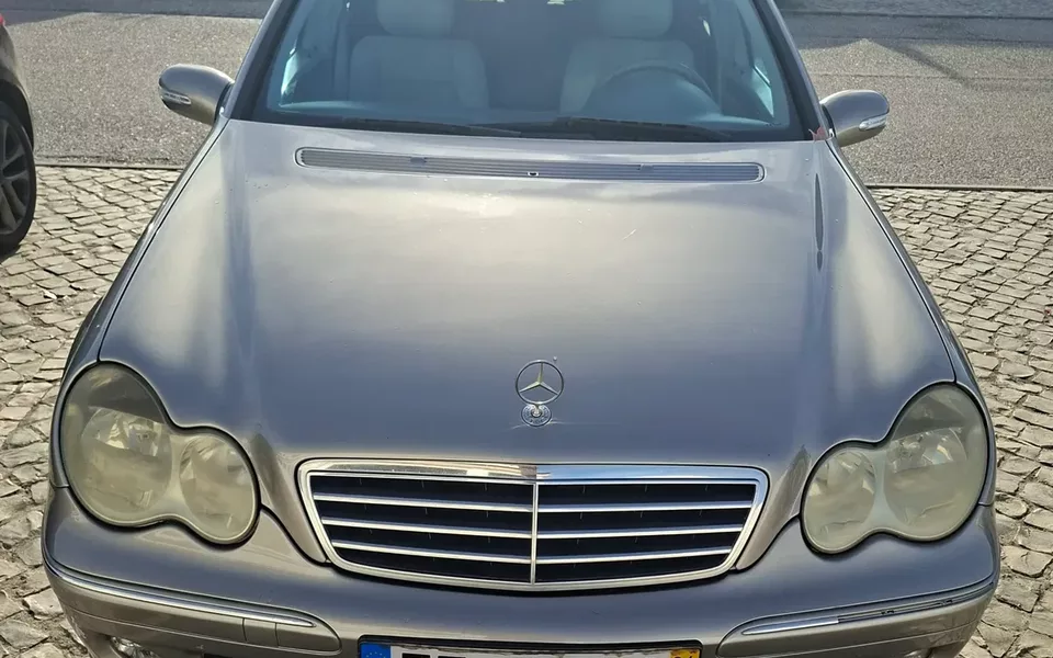 Mercedes-Benz C 200