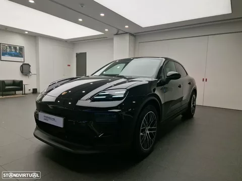 Porsche Macan Electric 4