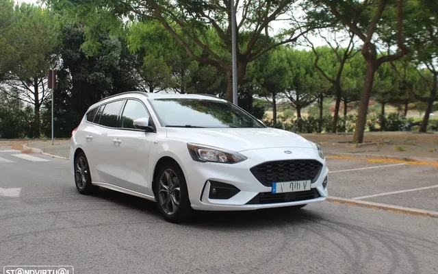 Ford Focus SW 1.0 EcoBoost ST-Line