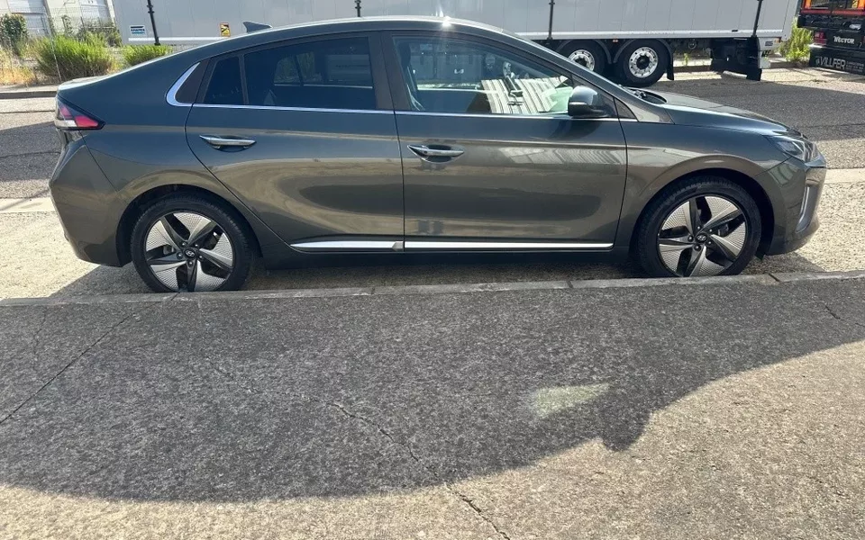 HYUNDAI Ioniq Ioniq HEV 1.6 GDI Style